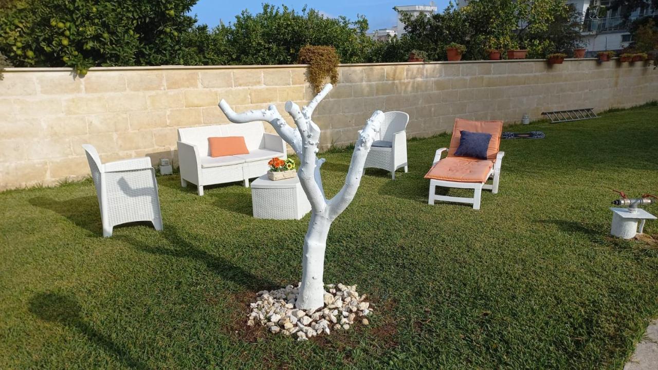 مبيت وإفطار مولا دي باري Villino Tronchetto Bianco المظهر الخارجي الصورة